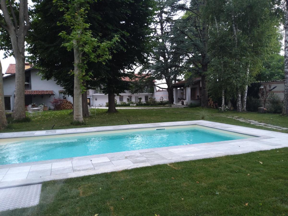 Antica Villa Cuneo- Guest House - "B&B E Non Un Hotel A Cuneo" Bagian luar foto