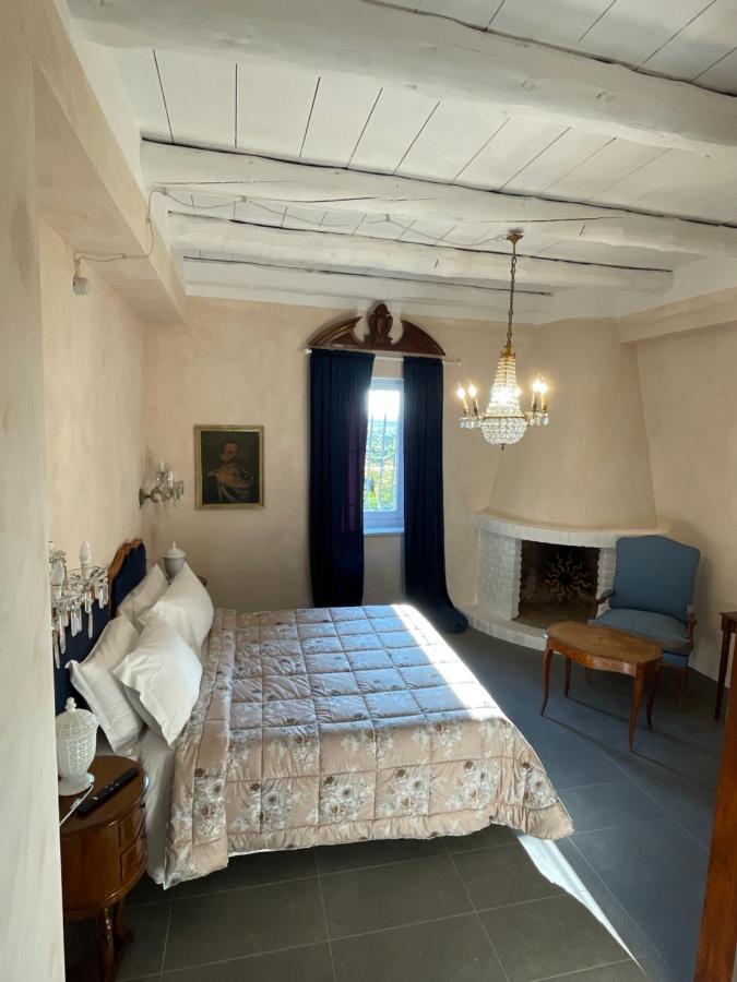 Antica Villa Cuneo- Guest House - "B&B E Non Un Hotel A Cuneo" Bagian luar foto
