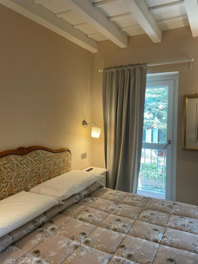 Antica Villa Cuneo- Guest House - "B&B E Non Un Hotel A Cuneo" Bagian luar foto