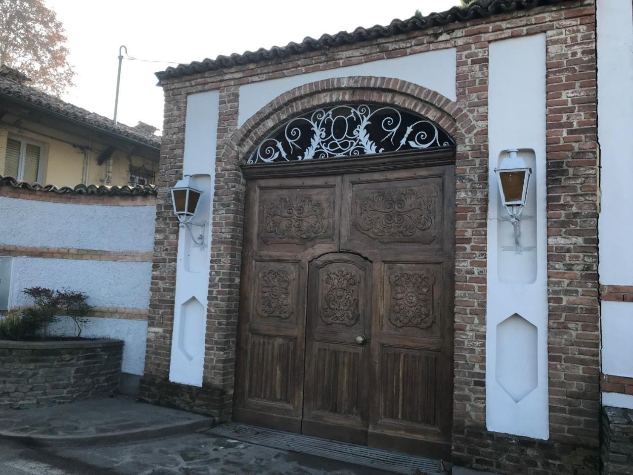 Antica Villa Cuneo- Guest House - "B&B E Non Un Hotel A Cuneo" Bagian luar foto