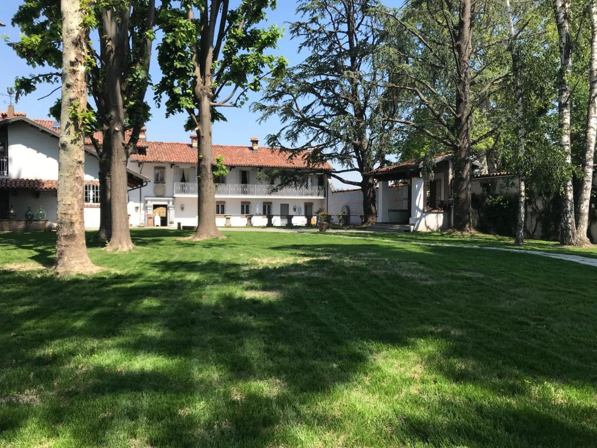 Antica Villa Cuneo- Guest House - "B&B E Non Un Hotel A Cuneo" Bagian luar foto